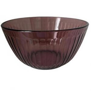 Vintage Pyrex ribbed glass mixing bowl in a purple hue